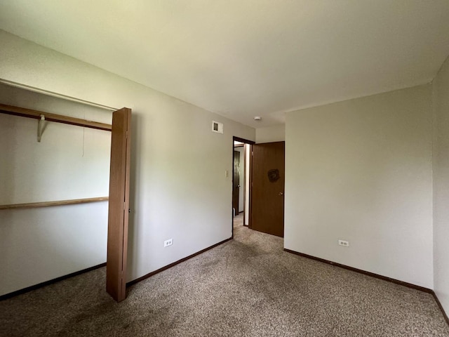 16104 Oak Ave, Oak Forest, IL 60452 - unfurnished bedroom featuring carpet floors, baseboards, and a closet