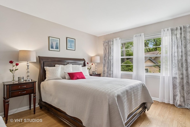 1140 Catalpa Ln, Naperville, IL 60540 - bedroom featuring wood finished floors and baseboards