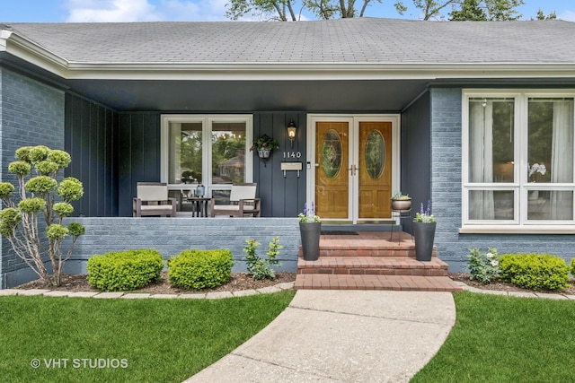 1140 Catalpa Ln, Naperville, IL 60540 - doorway to property with board and batten siding and a porch