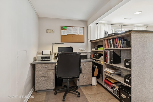 1140 Catalpa Ln, Naperville, IL 60540 - office space with light tile patterned floors