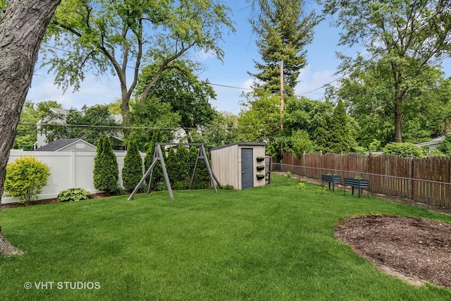 1140 Catalpa Ln, Naperville, IL 60540 - view of yard