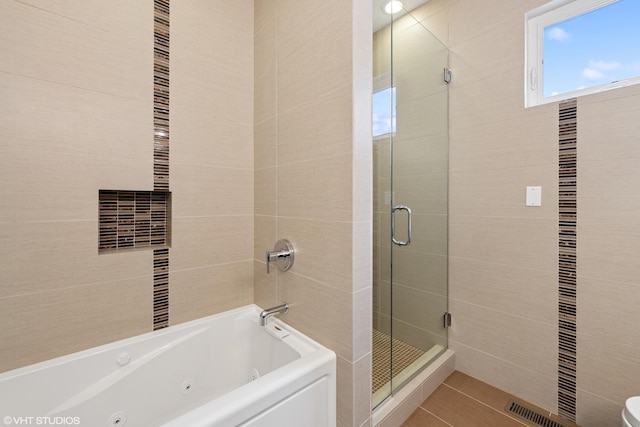 3019 N Allen Ave, Chicago, IL 60618 - full bath featuring a stall shower and a whirlpool tub
