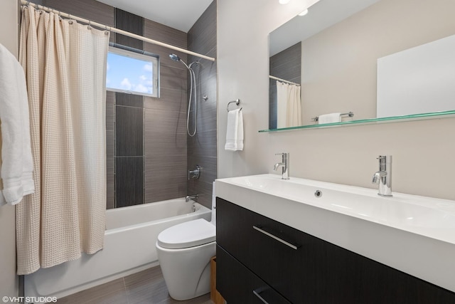 3019 N Allen Ave, Chicago, IL 60618 - bathroom with shower / tub combo with curtain, toilet, and vanity