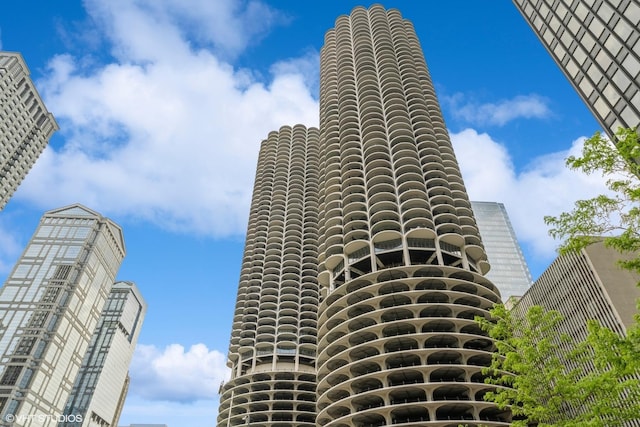 300 N State St Unit 5503, Chicago, IL 60654 - view of building exterior
