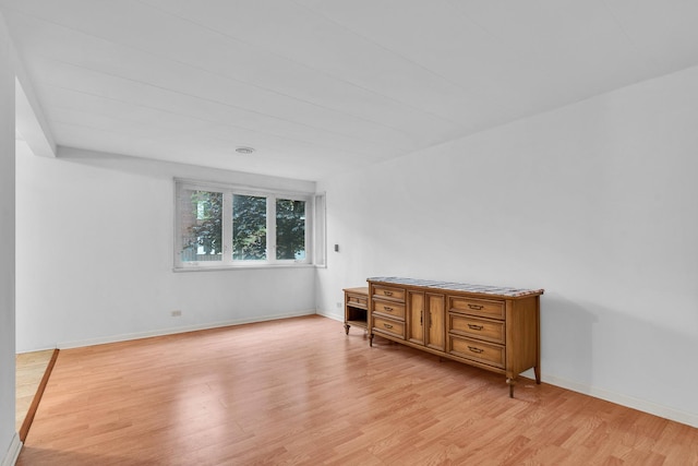 7204 Oak Ave Unit 1Nw, River Forest, IL 60305 - unfurnished bedroom featuring light wood-type flooring and baseboards