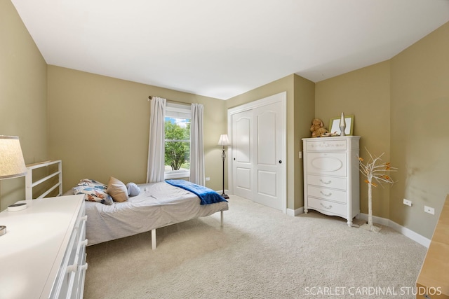 203 E Lincoln Ave, Wheaton, IL 60187 - carpeted bedroom with baseboards and a closet