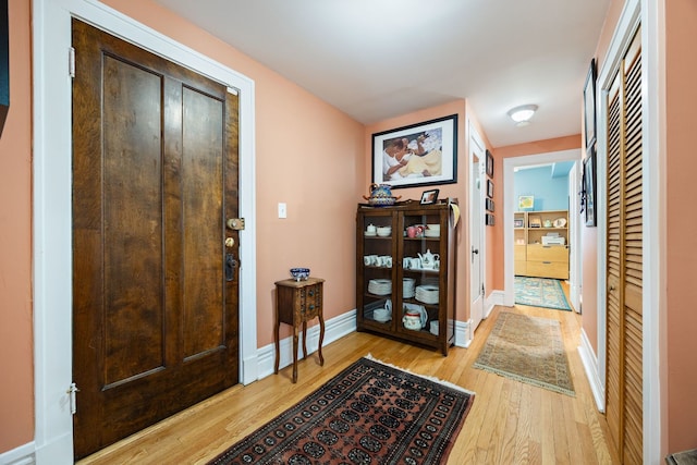 3300 Grove Ave Unit 3S, Berwyn, IL 60402 - foyer with light wood-style floors and baseboards