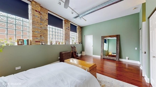 1508 Elmwood Ave Unit 3, Evanston, IL 60201 - bedroom with wood finished floors and baseboards