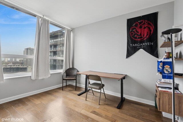 421 W Huron St Unit 1503, Chicago, IL 60654 - office area featuring wood finished floors and baseboards