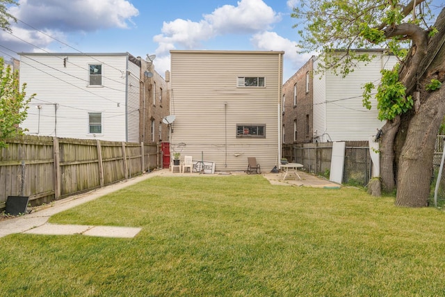 4947 W Huron St, Chicago, IL 60644 - rear view of property with a patio