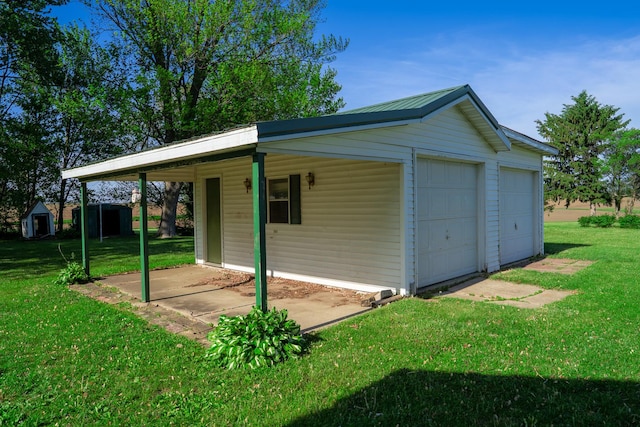 2056 Peek Home Rd, Dixon, IL 61021 - garage with a detached garage