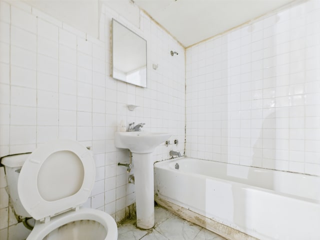 8237 S Ada St, Chicago, IL 60620 - full bath with tile walls and toilet