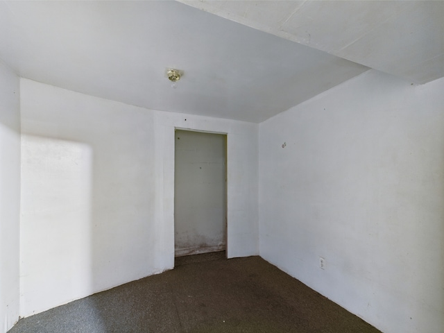 8237 S Ada St, Chicago, IL 60620 - spare room featuring carpet flooring