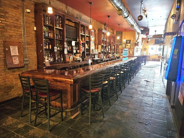 1822-1824 W Addison St, Chicago, IL 60613