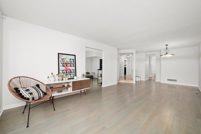 2569 Essex Dr, Northbrook, IL 60062 - living area with wood finished floors and baseboards