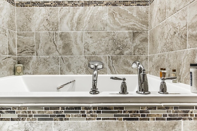 2164 Waterbury Ln W Unit 2164, Sycamore, IL 60178 - bathroom view of a bath