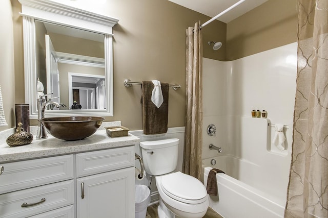 2164 Waterbury Ln W Unit 2164, Sycamore, IL 60178 - full bath with shower / tub combo, vanity, toilet, and wainscoting