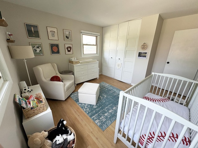 1487 Kathleen Way, Elk Grove Village, IL 60007 - bedroom with wood finished floors and a closet