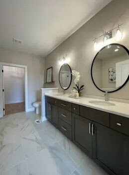 LOTT1015950 Prairie View Ct, New Lenox, IL 60451 - laundry room featuring baseboards, hookup for a washing machine, and cabinet space