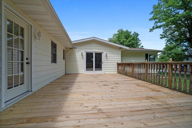 8491 Surrey Cir, Bloomington, IL 61705 - view of wooden terrace