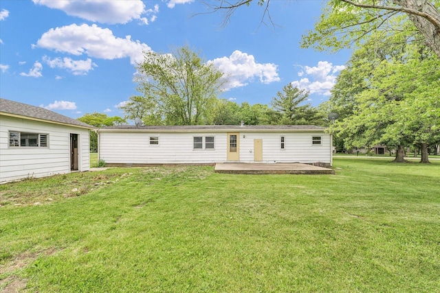 116 Seminole Ln, Loda, IL 60948 - back of house with a patio and a yard