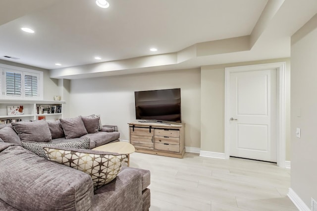 460 W Deming Pl Unit 1E, Chicago, IL 60614 - living room with baseboards, recessed lighting, and light wood-type flooring