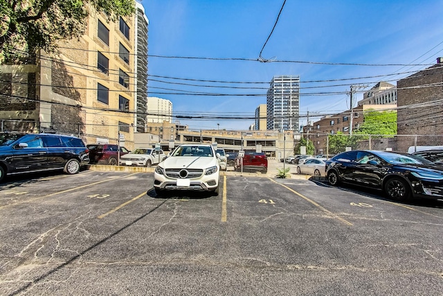460 W Deming Pl Unit 1E, Chicago, IL 60614 - view of uncovered parking lot