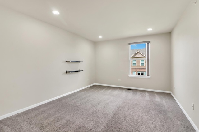 415 Highcroft Way, Lincolnshire, IL 60069 - carpeted empty room featuring baseboards and recessed lighting