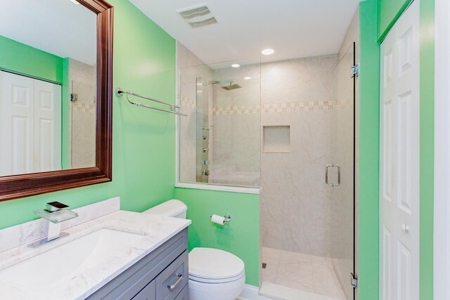 15 Bar Harbour Rd Unit 5A, Schaumburg, IL 60193 - bathroom with toilet, vanity, a shower stall, and recessed lighting