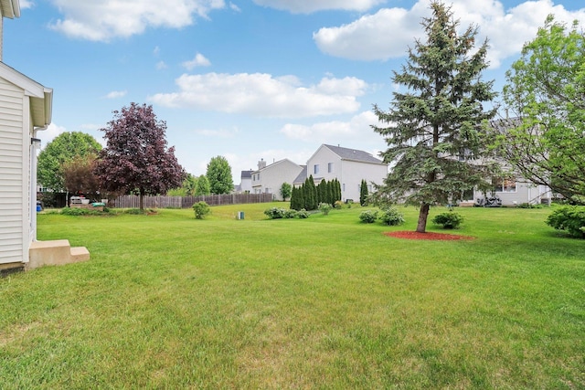 801 S Parkside Dr, Round Lake, IL 60073 - view of yard