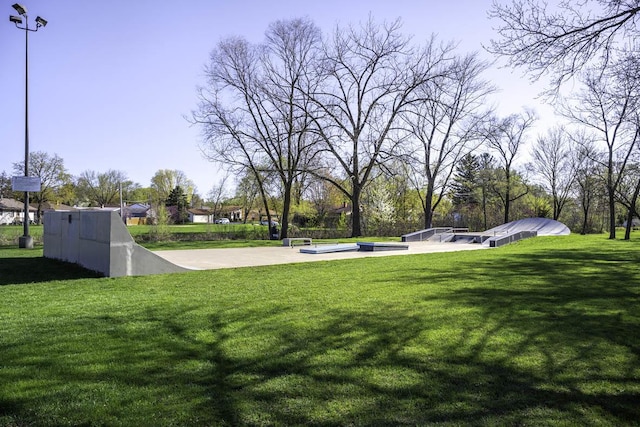 2156 Glacier St, Mundelein, IL 60060 - view of green lawn