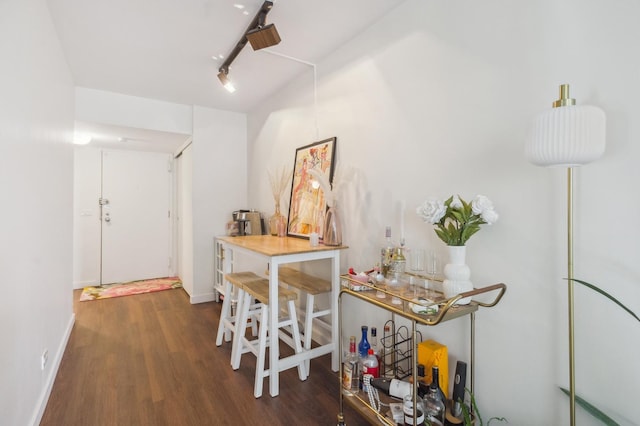 2400 N Lakeview Ave Unit 1108, Chicago, IL 60614 - corridor featuring wood finished floors, rail lighting, and baseboards