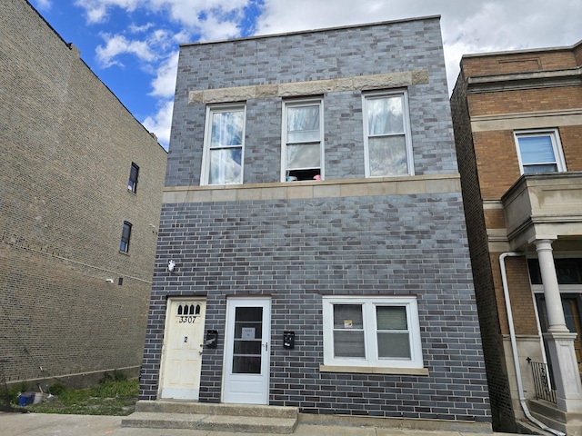 3307 S Wallace St, Chicago, IL 60616 - multi unit property featuring a high end roof
