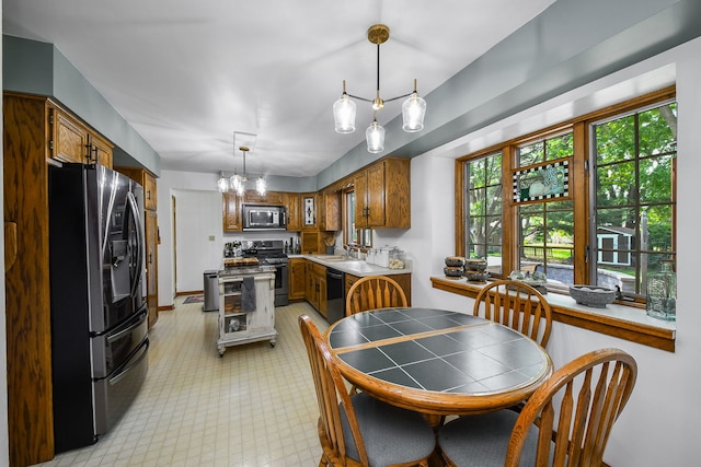 212 Leisure St, Yorkville, IL 60560 - photo 9
