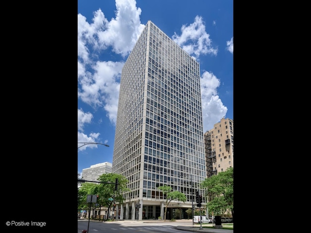 2400 N Lakeview Ave Unit 2803-04, Chicago, IL 60614 - view of building exterior