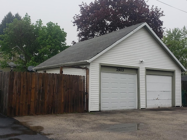 2903 Gideon Ave, Zion, IL 60099 - view of detached garage
