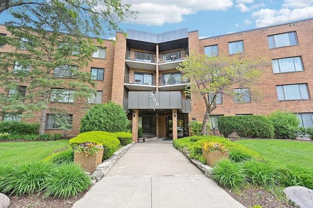 950 E Wilmette Rd Unit 410, Palatine, IL 60067 - view of apartment building / complex