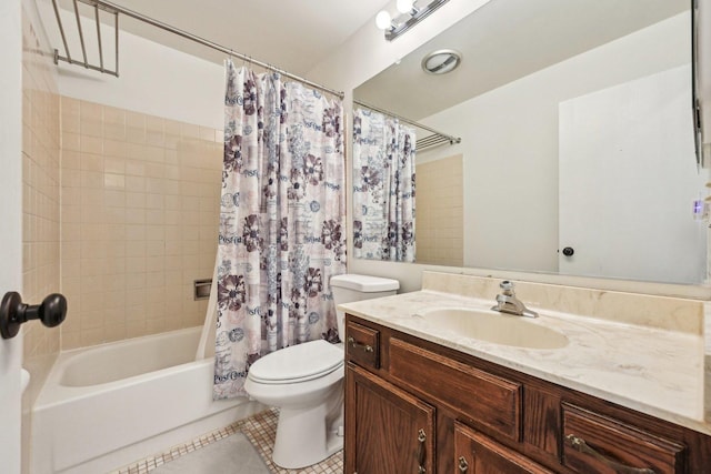950 E Wilmette Rd Unit 410, Palatine, IL 60067 - bathroom with toilet, tile patterned floors, shower / bath combo with shower curtain, and vanity