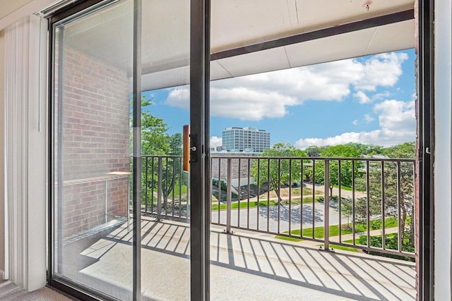 950 E Wilmette Rd Unit 410, Palatine, IL 60067 - balcony with a city view