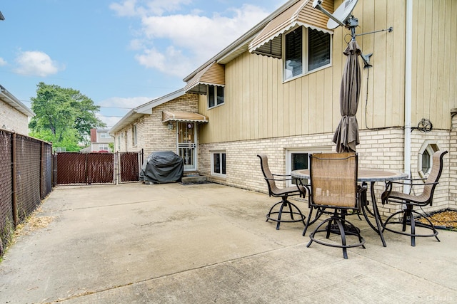 9039 S Central Ave, Oak Lawn, IL 60453 - view of patio with a gate and outdoor dining area