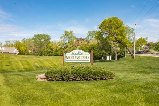 1040 Fairway Dr, Fox Lake, IL 60020 - community sign with a yard