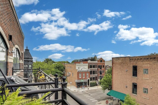 1201 W Wrightwood Ave Unit 22, Chicago, IL 60614 - view of balcony