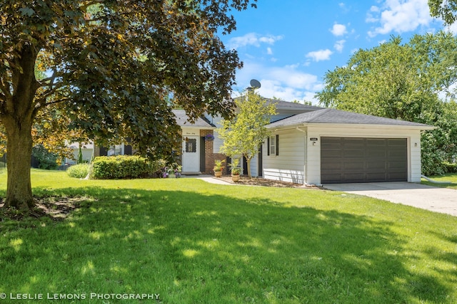 1260 Kent Ct, Wheaton, IL 60189 - view of front facade with a garage, a front yard, and concrete driveway