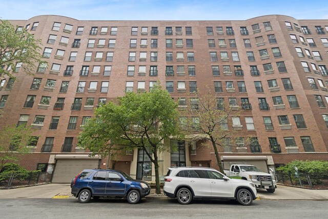 711 W Gordon Ter Unit 117, Chicago, IL 60613 - view of apartment building / complex