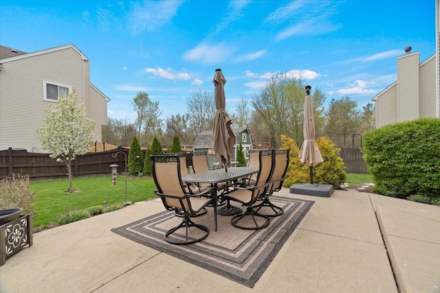 605 Acorn Ct, Antioch, IL 60002 - view of patio / terrace with outdoor dining space