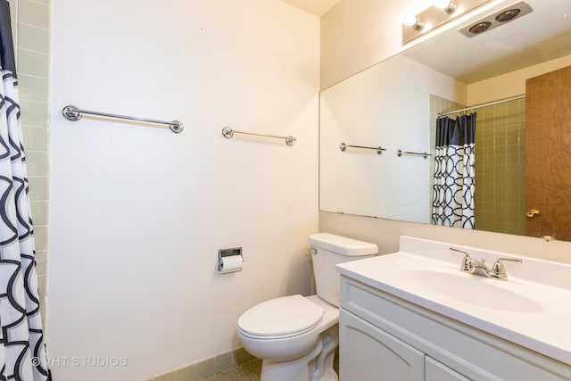 5 E Carriageway Dr Unit 209, Hazel Crest, IL 60429 - bathroom with toilet, vanity, and a shower with curtain