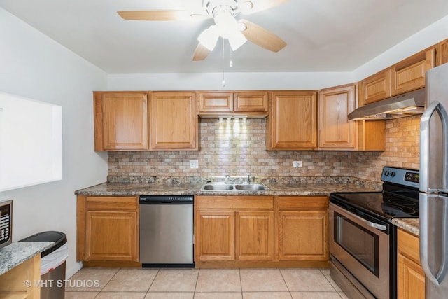 5 E Carriageway Dr Unit 209, Hazel Crest, IL 60429 - kitchen with stainless steel appliances, under cabinet range hood, a sink, backsplash, and a ceiling fan
