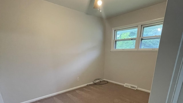 807 Finch Trl, Mchenry, IL 60051 - carpeted spare room with baseboards