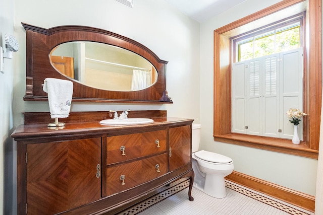 1006 S Jefferson St, Lockport, IL 60441 - full bathroom featuring vanity, toilet, and tile patterned floors