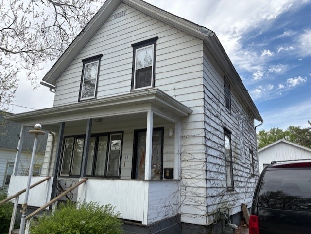 43 N Green St, Carpentersville, IL 60110 - view of front of property with a porch